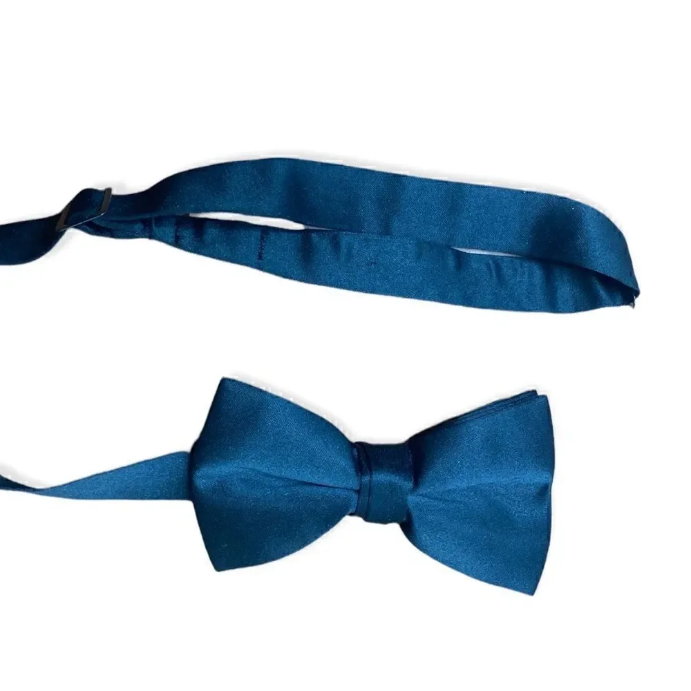 Tuxedo Park black adjustable bow tie excellent condition